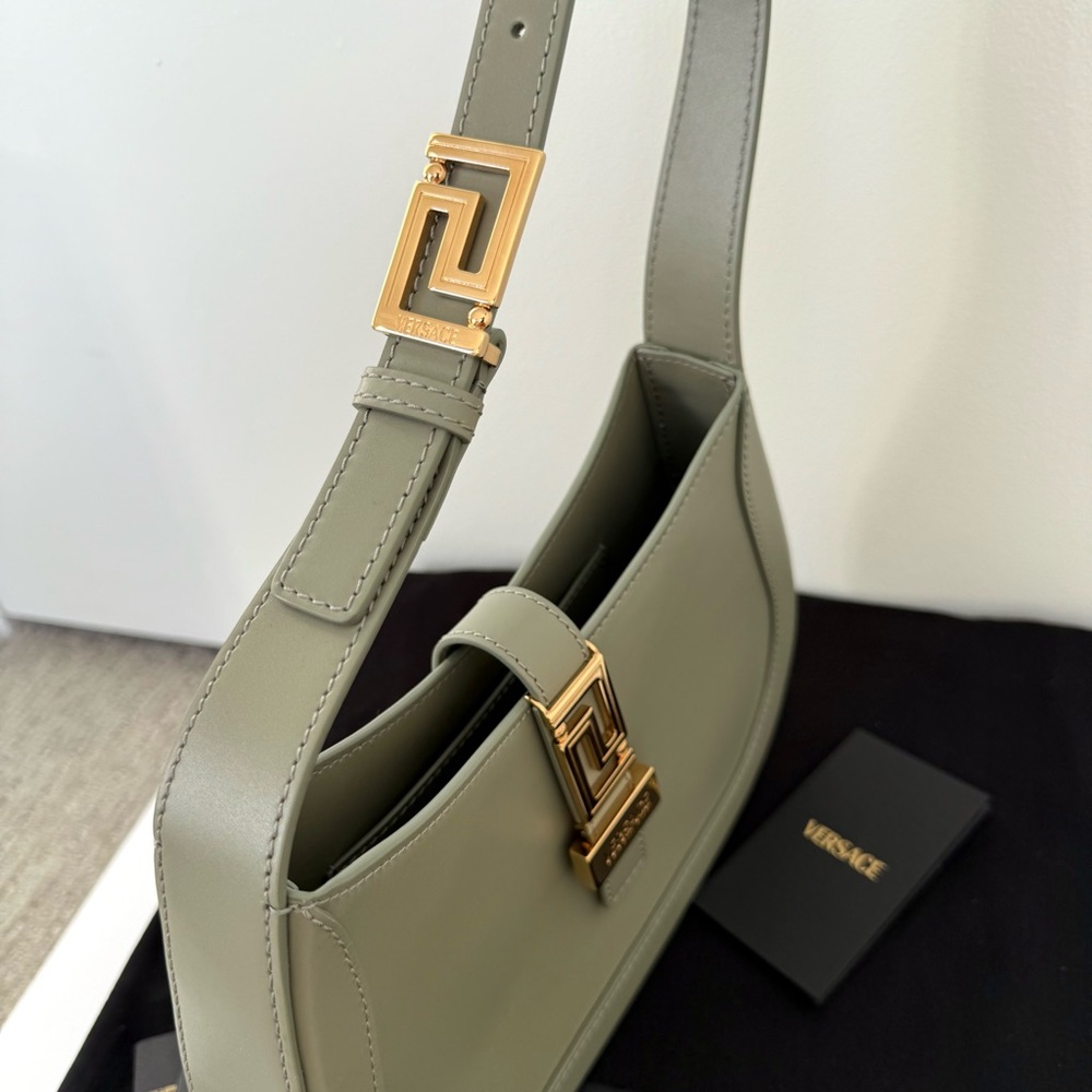 Versace Brand New Shoulder Hobo Greca Goddess Bag in Calf Leather. AUTHENTIC!!! - Picture 9 of 15